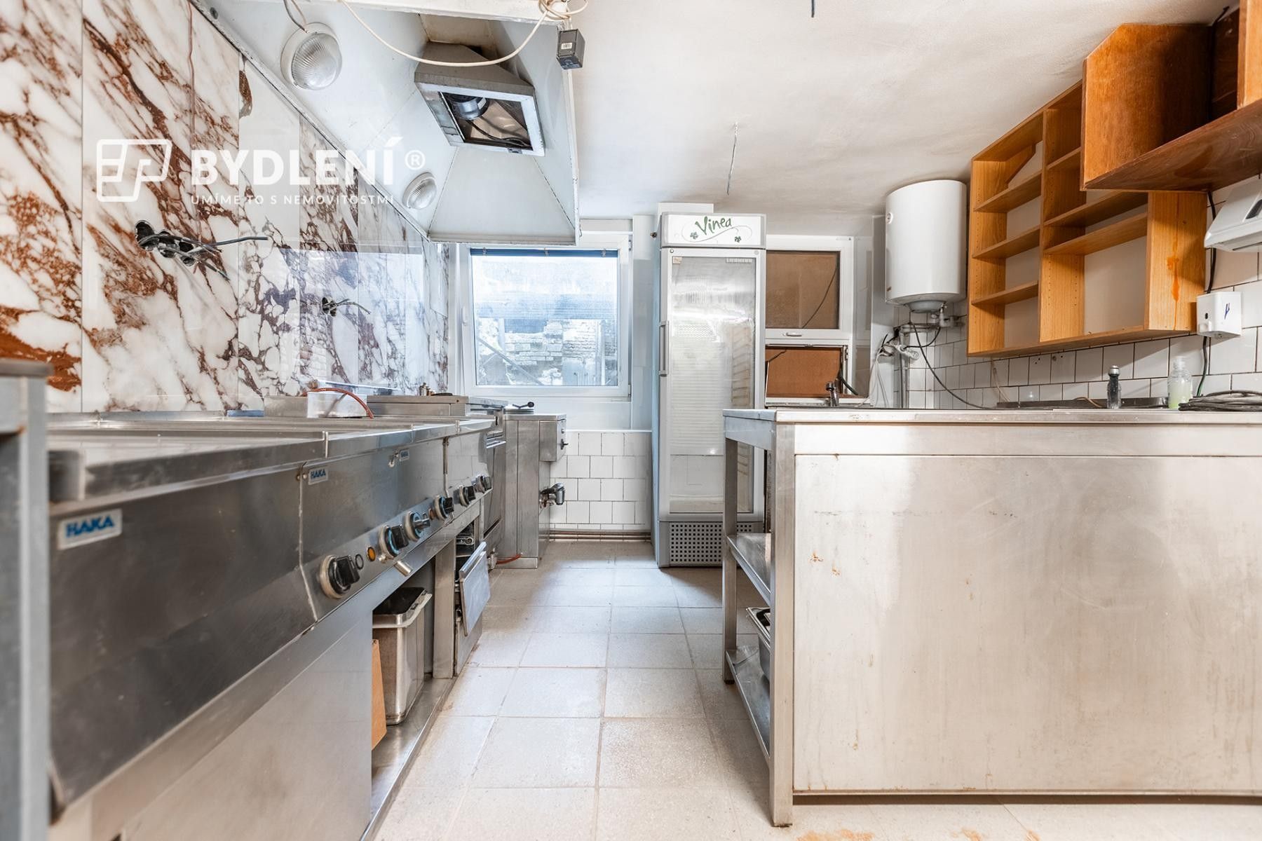 Pronájem komerčního prostoru 330 m² - foto 3