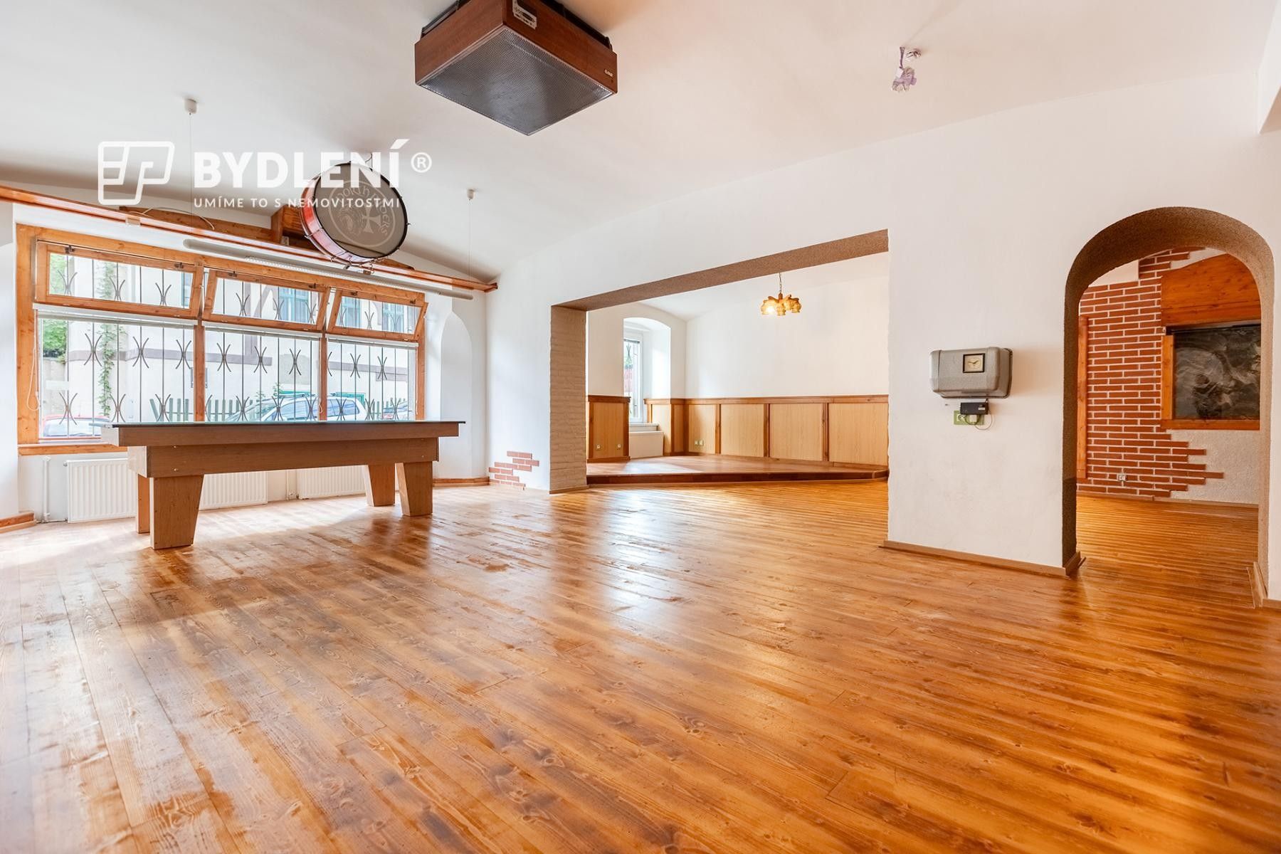 Pronájem komerčního prostoru 330 m² - foto 8