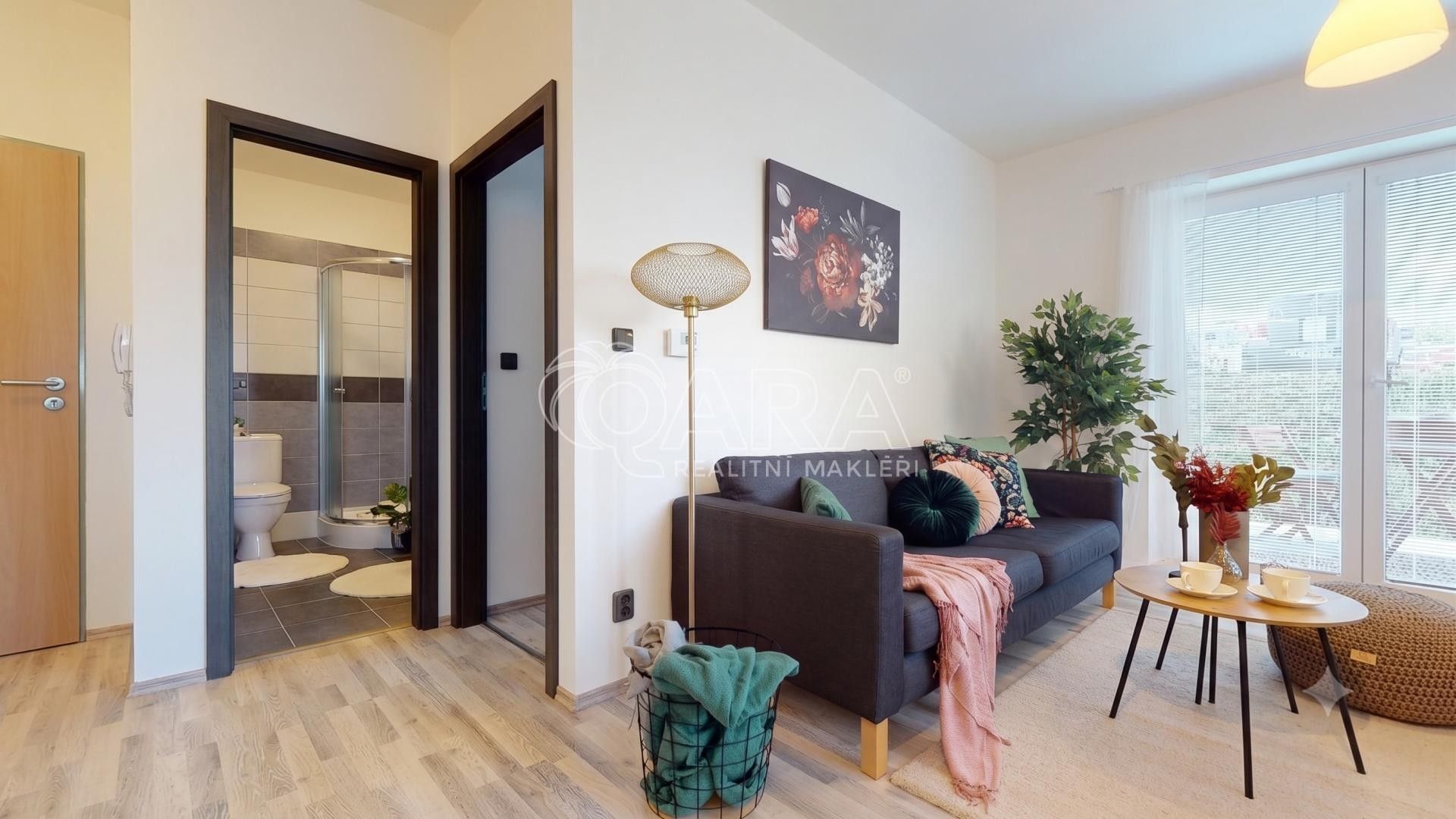 Pronájem bytu 2+kk 35 m² - foto 1