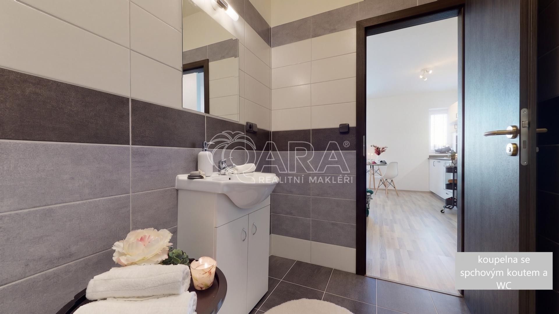 Pronájem bytu 2+kk 35 m² - foto 4