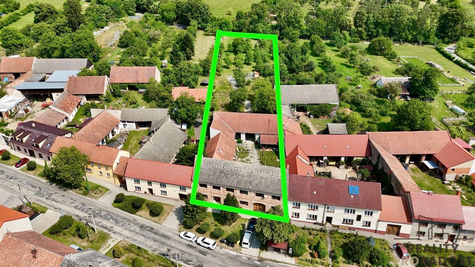 Prodej domu 450 m² - foto 1