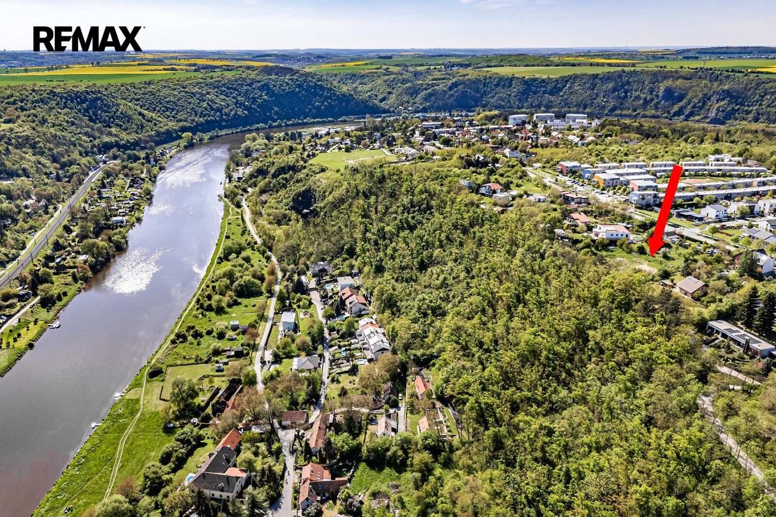Prodej pozemku 1885 m² - foto 3