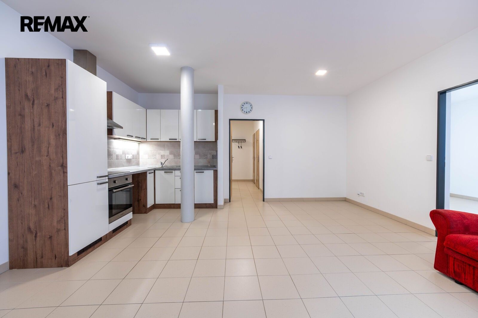 Pronájem bytu 2+kk 62 m² - foto 2