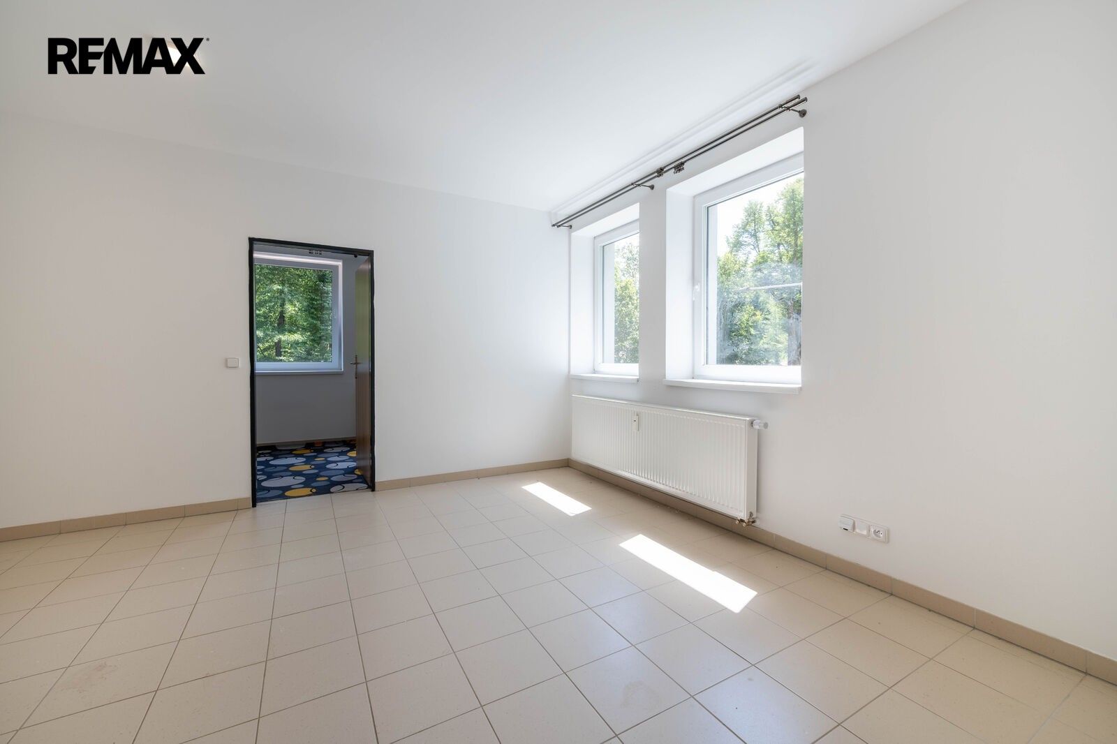 Pronájem bytu 2+kk 50 m² - foto 4
