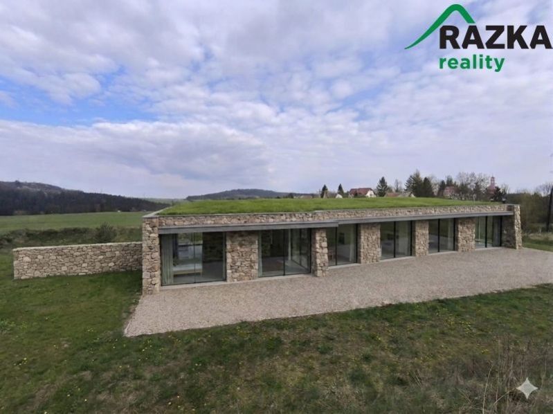 Prodej komerčního prostoru 400 m² - foto 7