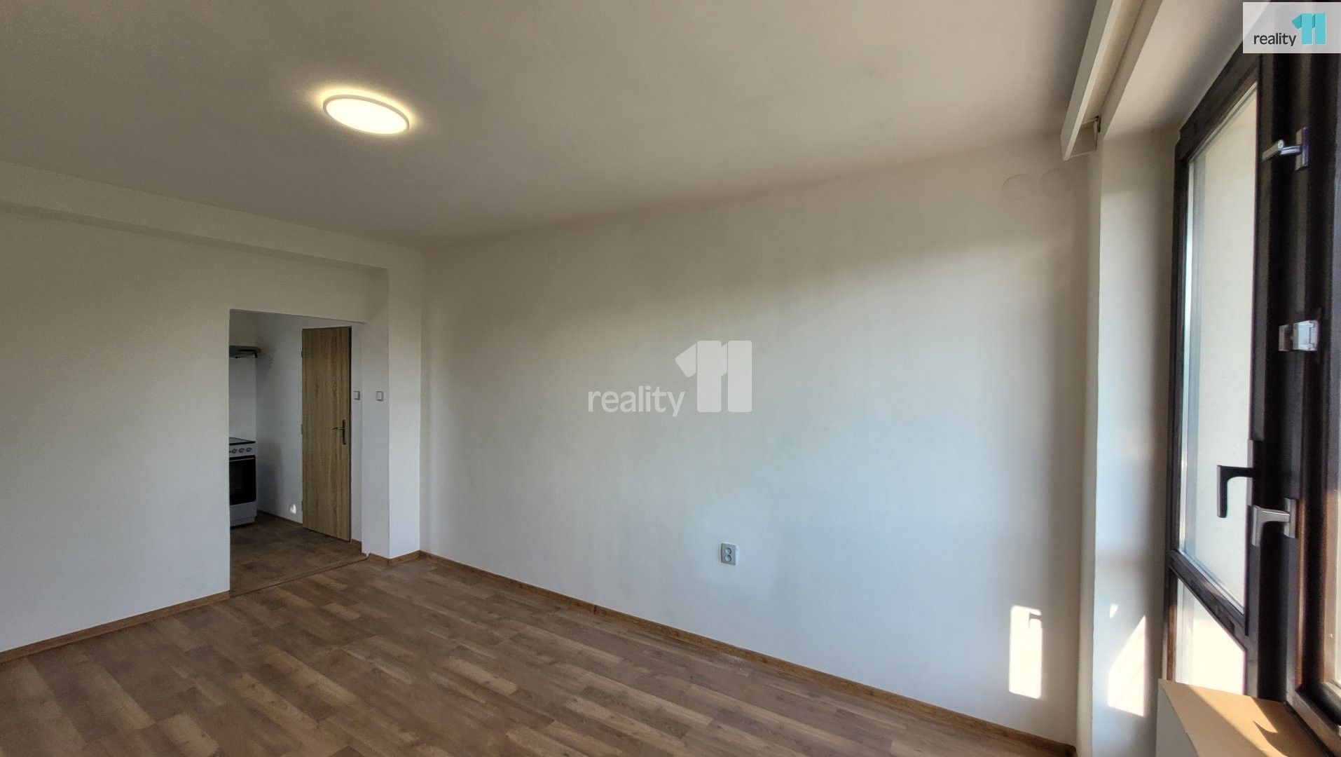 Pronájem bytu 1+1 32 m² - foto 7