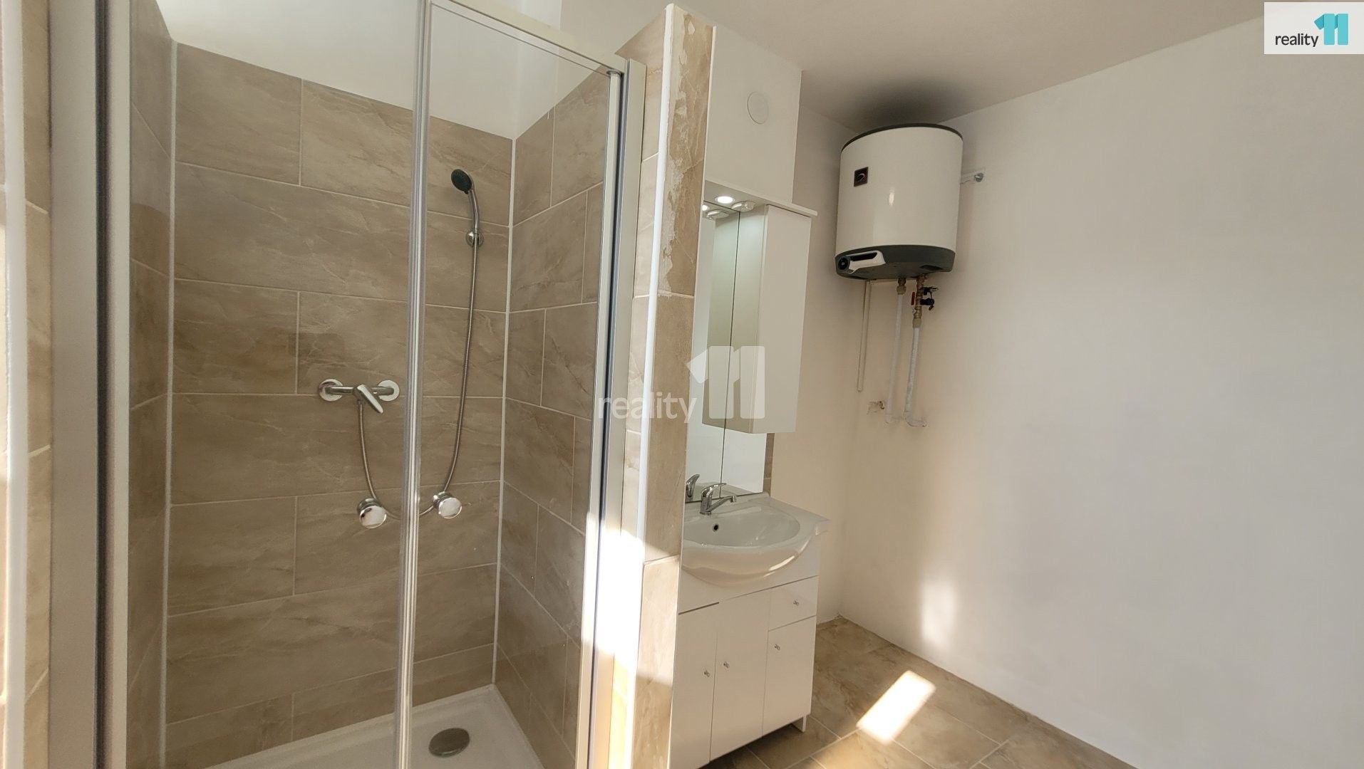 Pronájem bytu 1+1 32 m² - foto 6