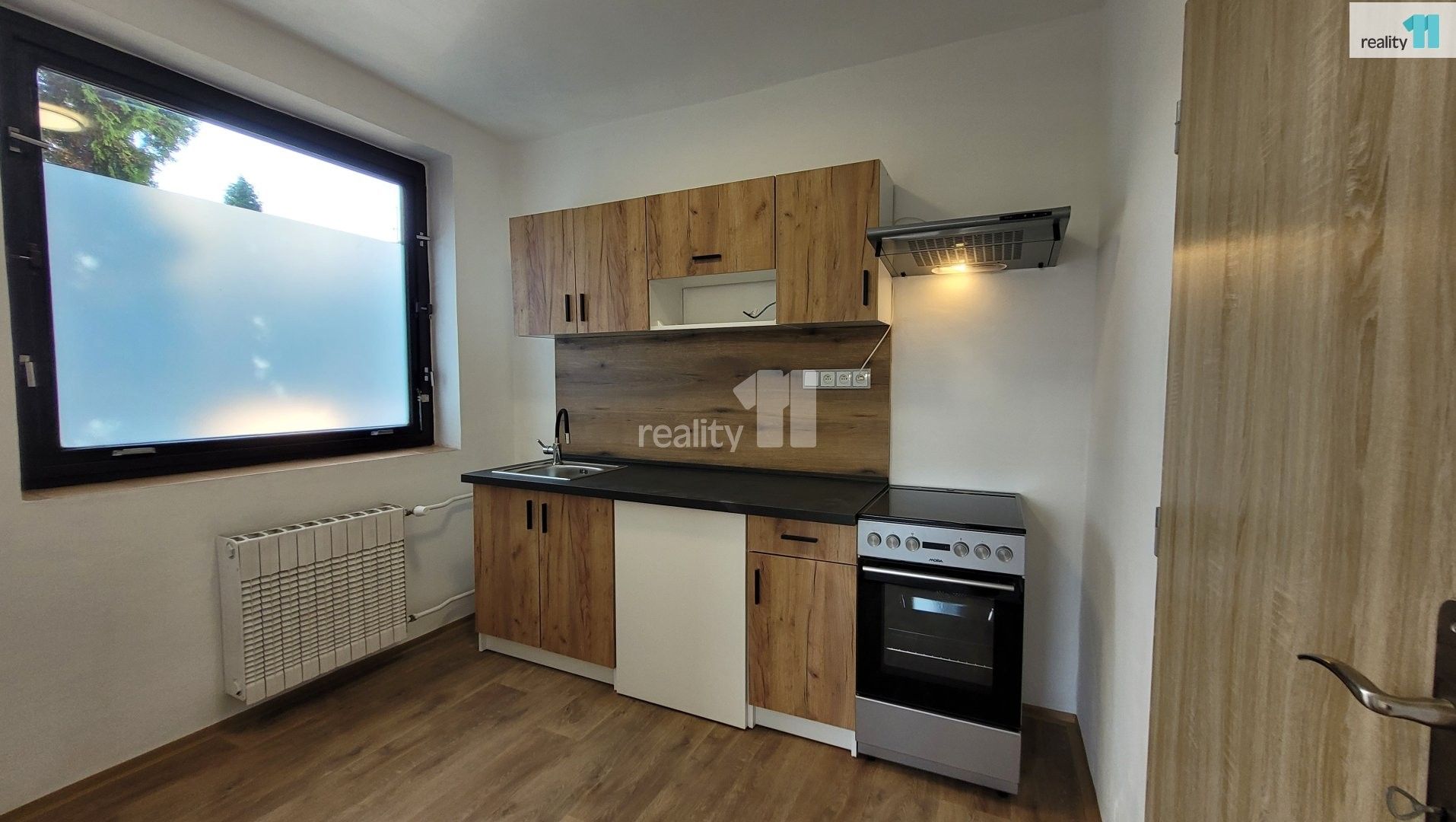 Pronájem bytu 1+1 32 m² - foto 9