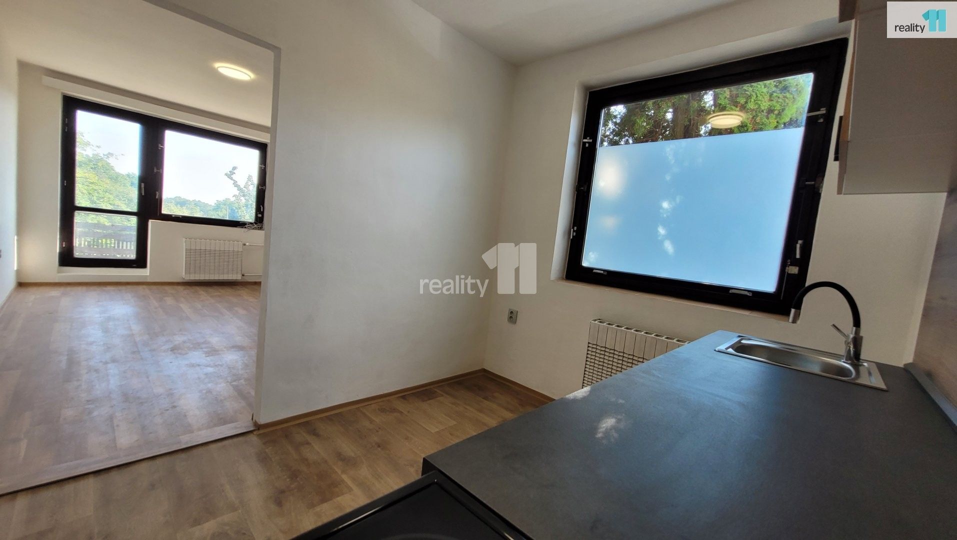Pronájem bytu 1+1 32 m² - foto 11