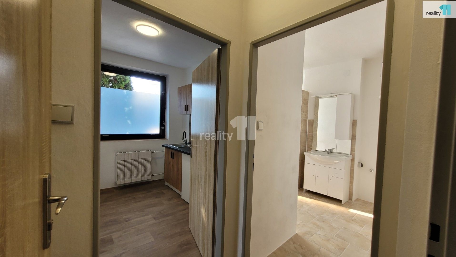 Pronájem bytu 1+1 32 m² - foto 12