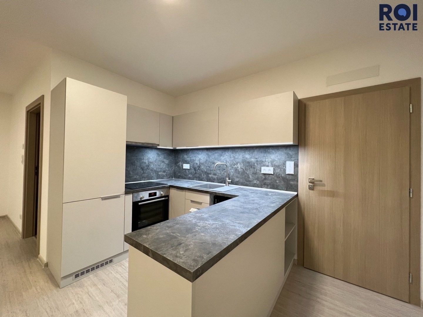 Pronájem bytu 2+kk 51 m² - foto 1