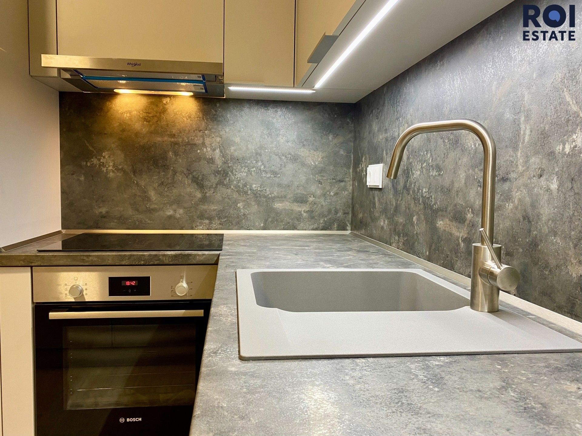 Pronájem bytu 2+kk 51 m² - foto 5