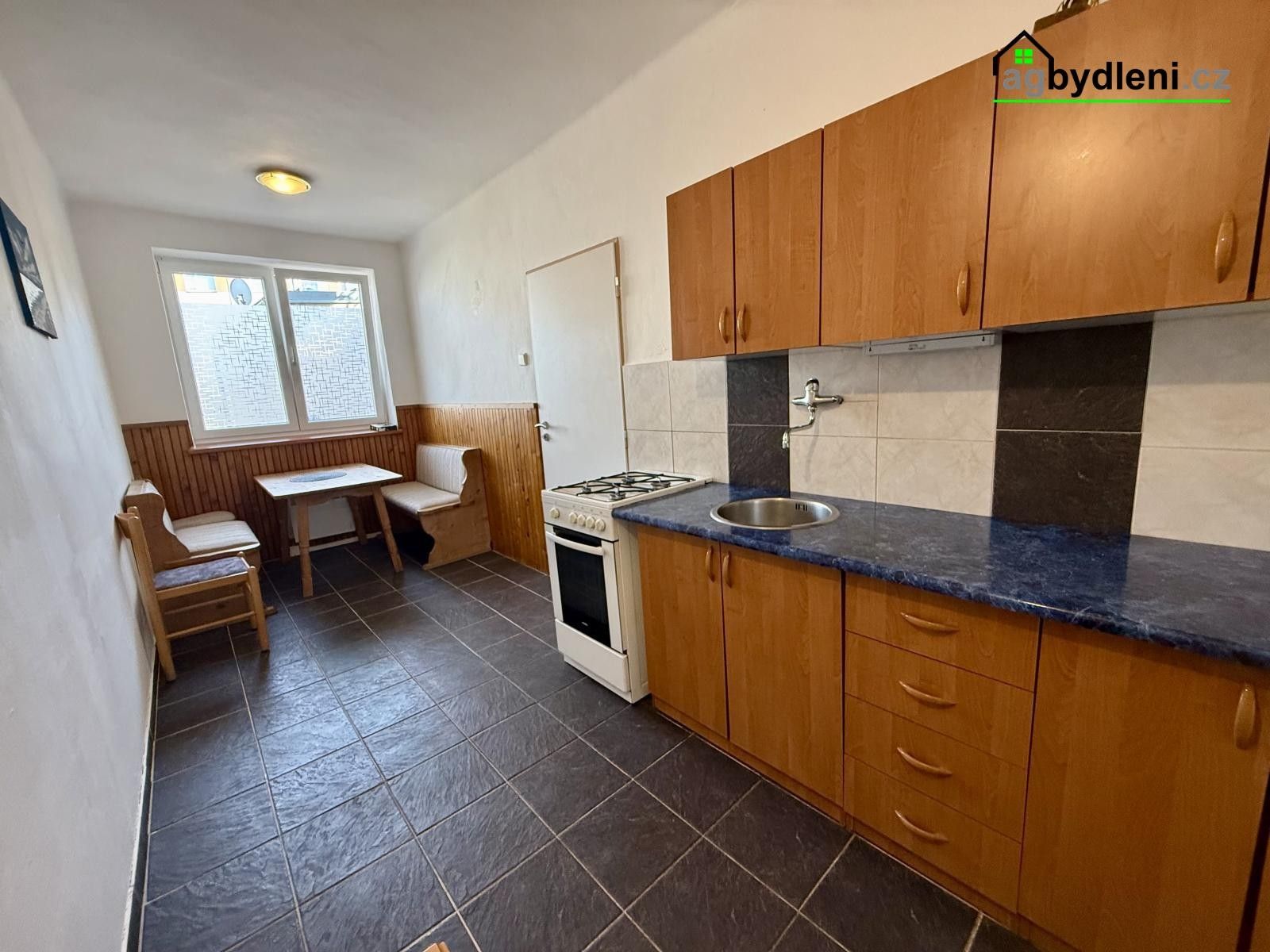 Pronájem bytu 2+1 60 m² - foto 5