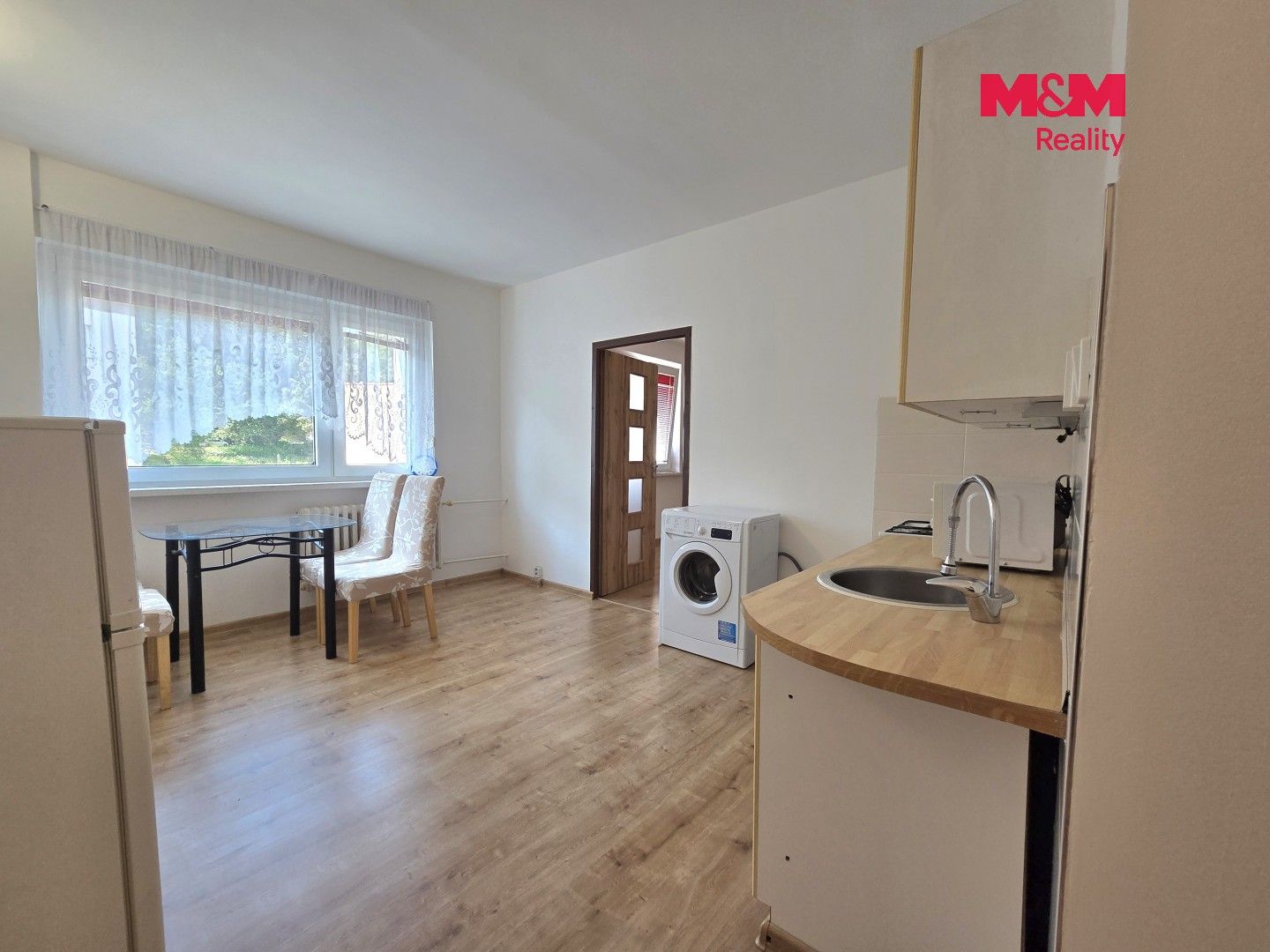 Pronájem bytu 1+1 37 m² - foto 1