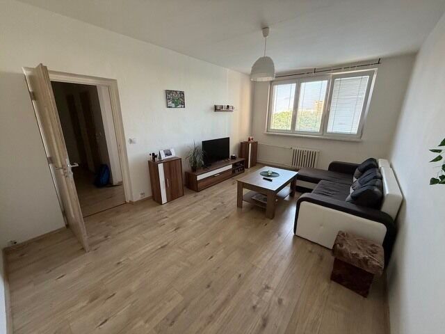 Pronájem bytu 1+1 37 m² - foto 3