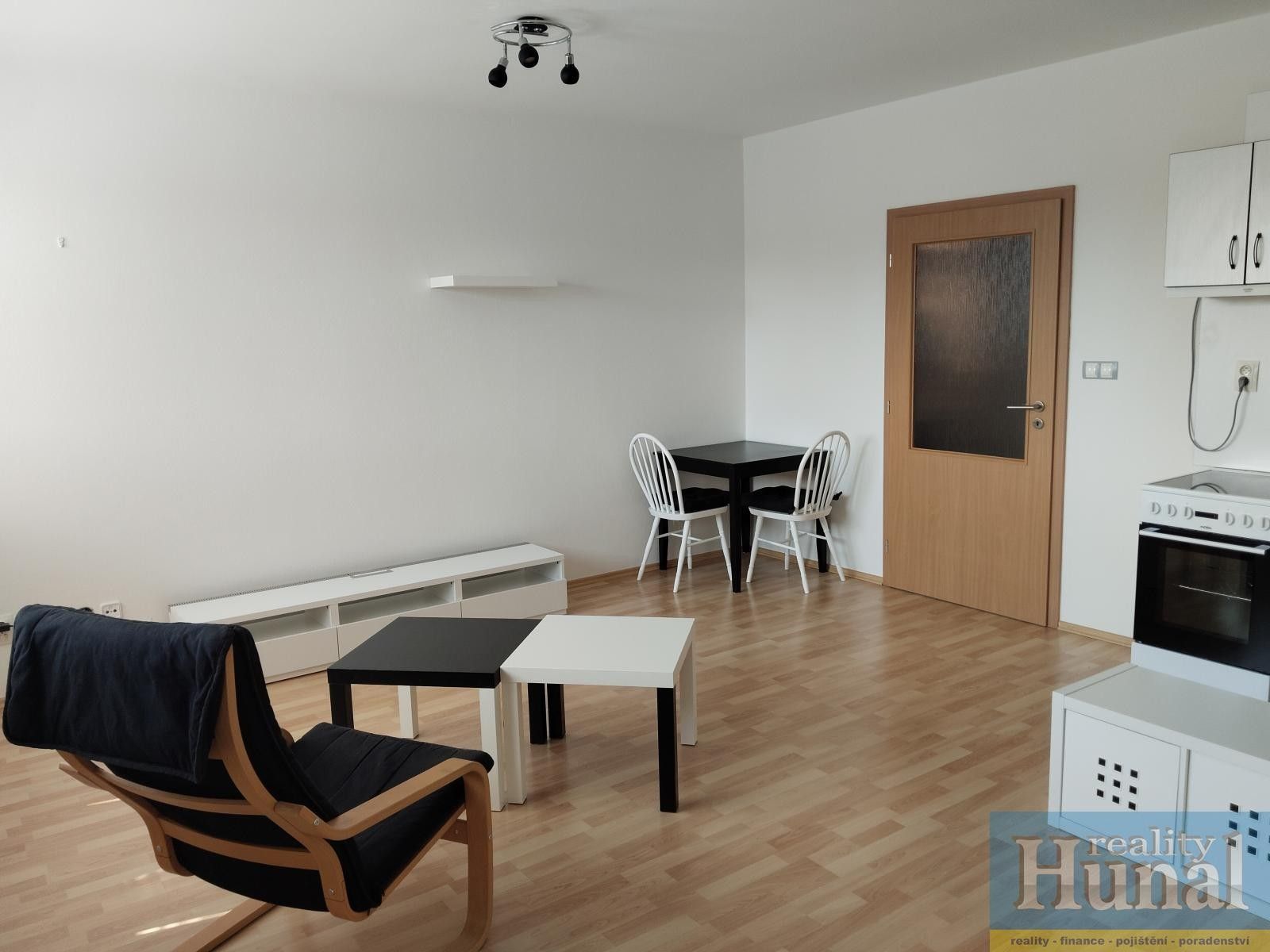 Pronájem bytu 1+kk 36 m² - foto 5