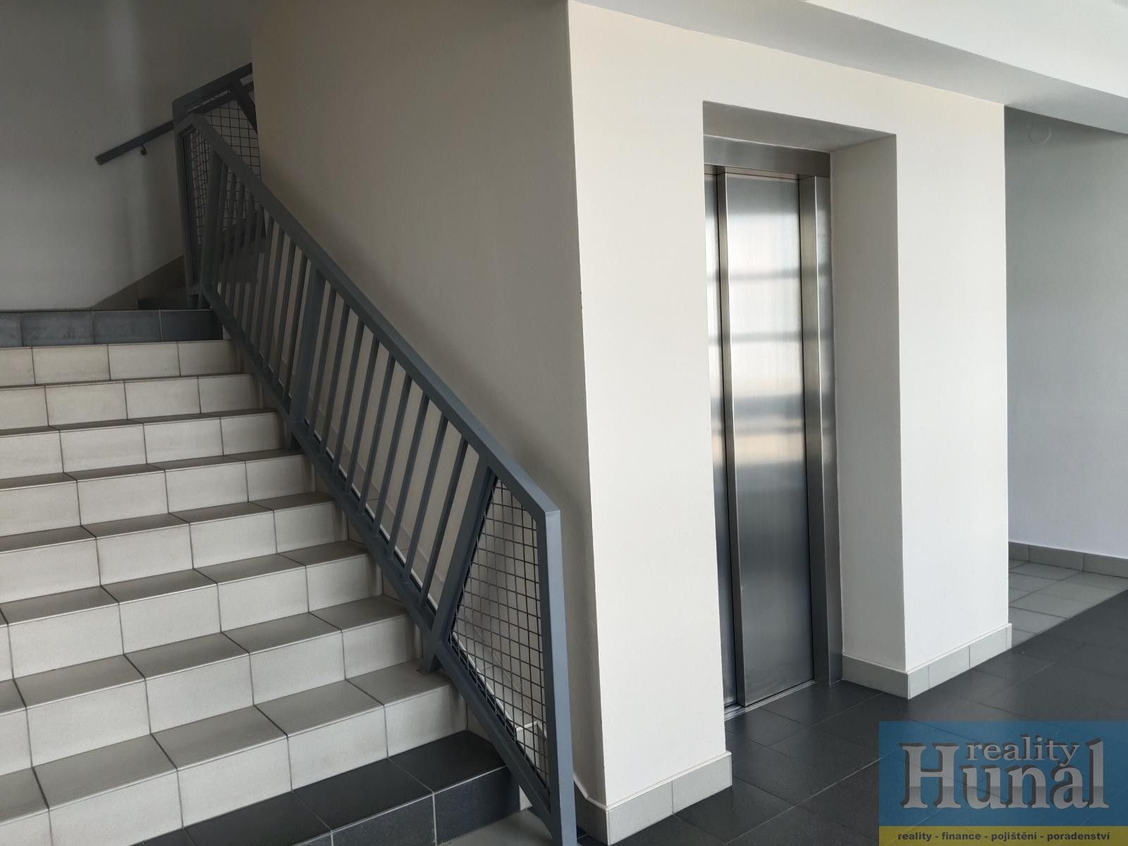 Pronájem bytu 1+kk 36 m² - foto 11