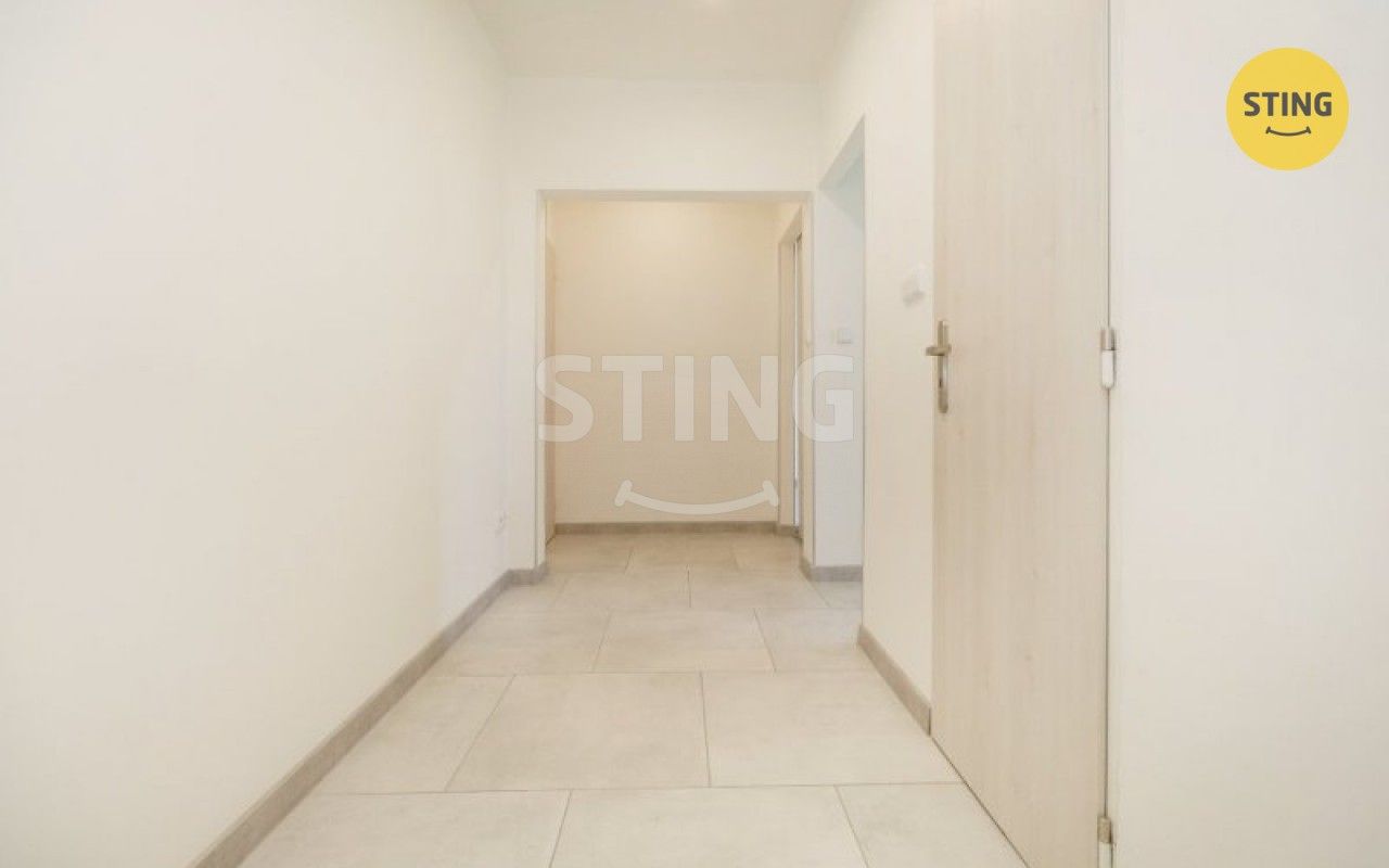 Pronájem bytu 2+1 57 m² - foto 6