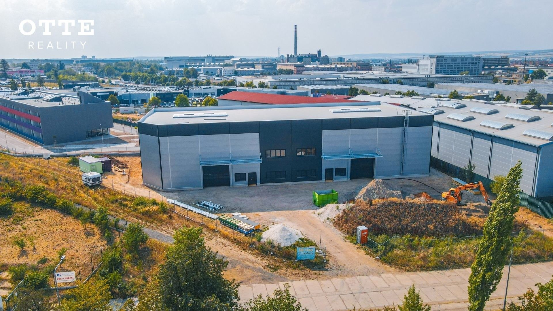 Pronájem komerčního prostoru 804 m² - foto 1