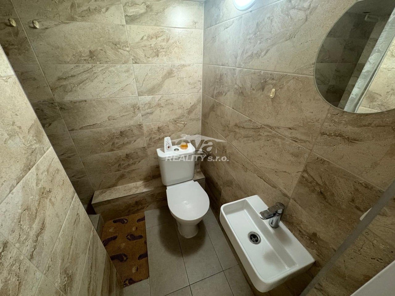 Prodej komerčního prostoru 46 m² - foto 2