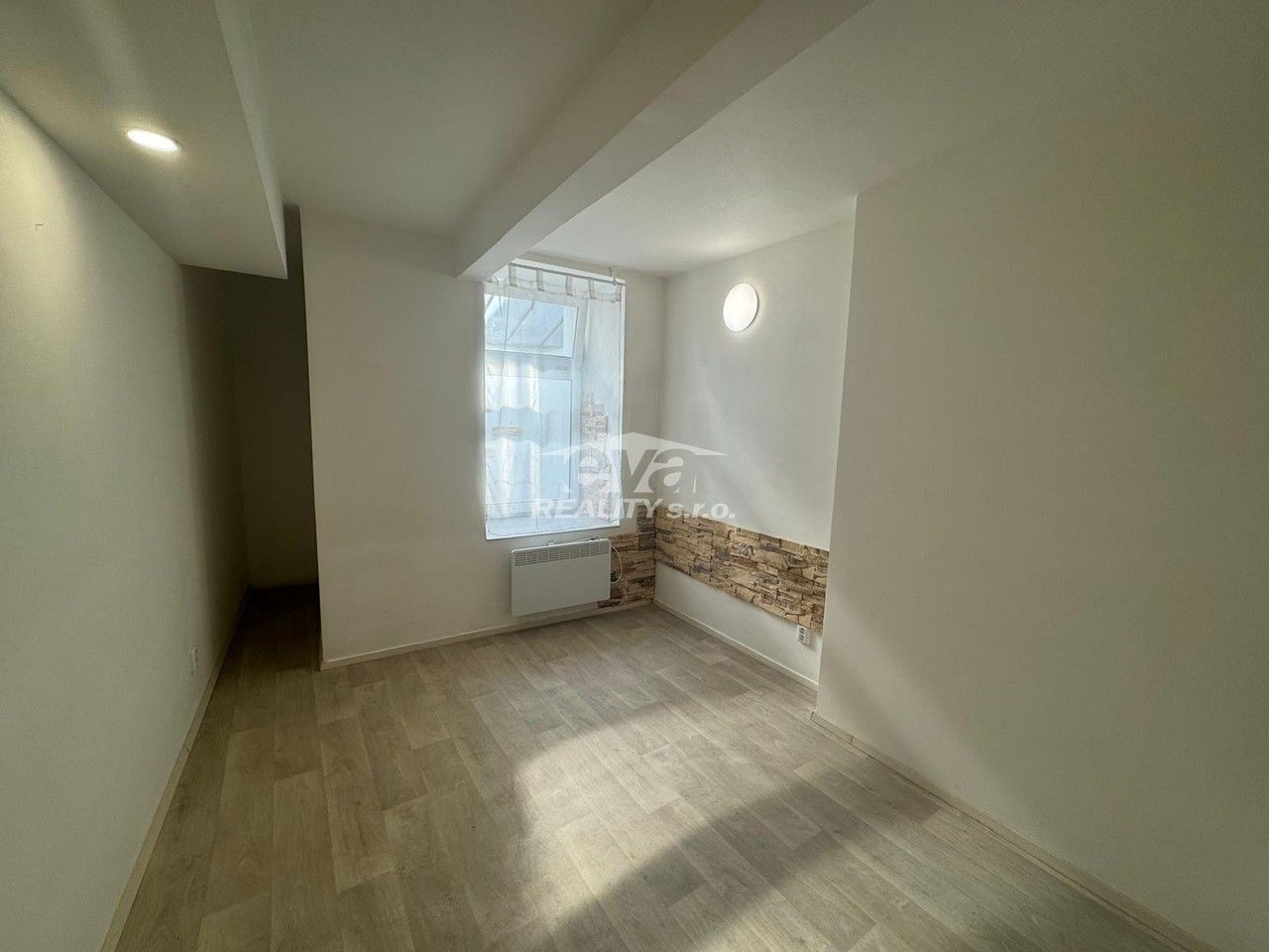 Prodej komerčního prostoru 46 m² - foto 11