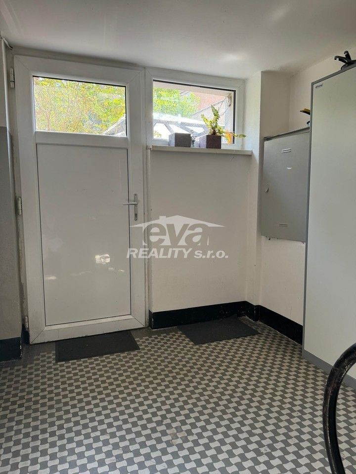 Prodej komerčního prostoru 46 m² - foto 24