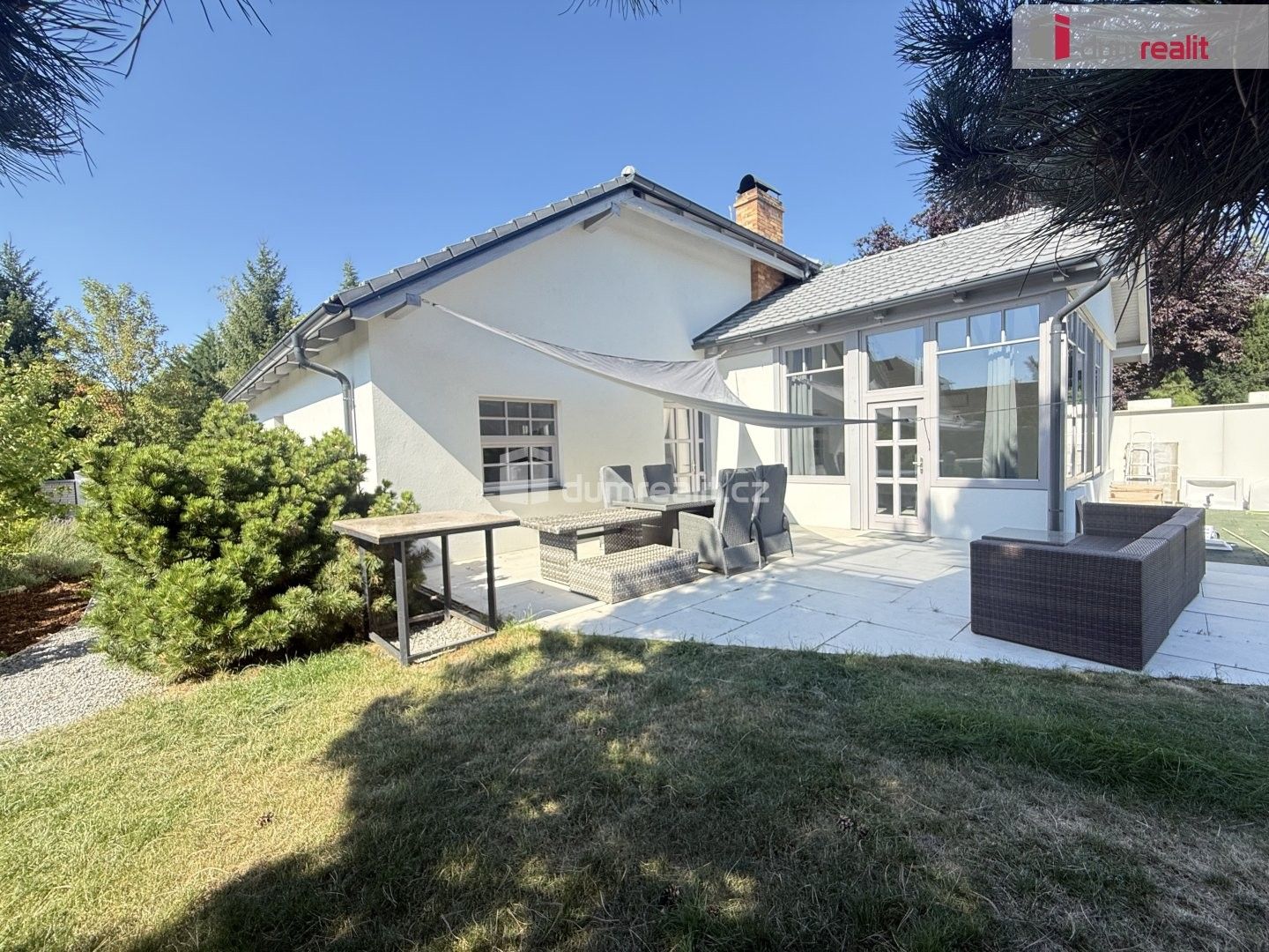 Pronájem domu 225 m² - foto 1