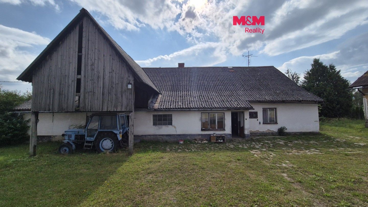 Prodej nemovitosti 450 m² - foto 1