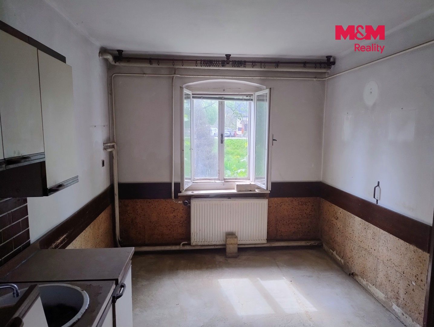 Prodej nemovitosti 450 m² - foto 7