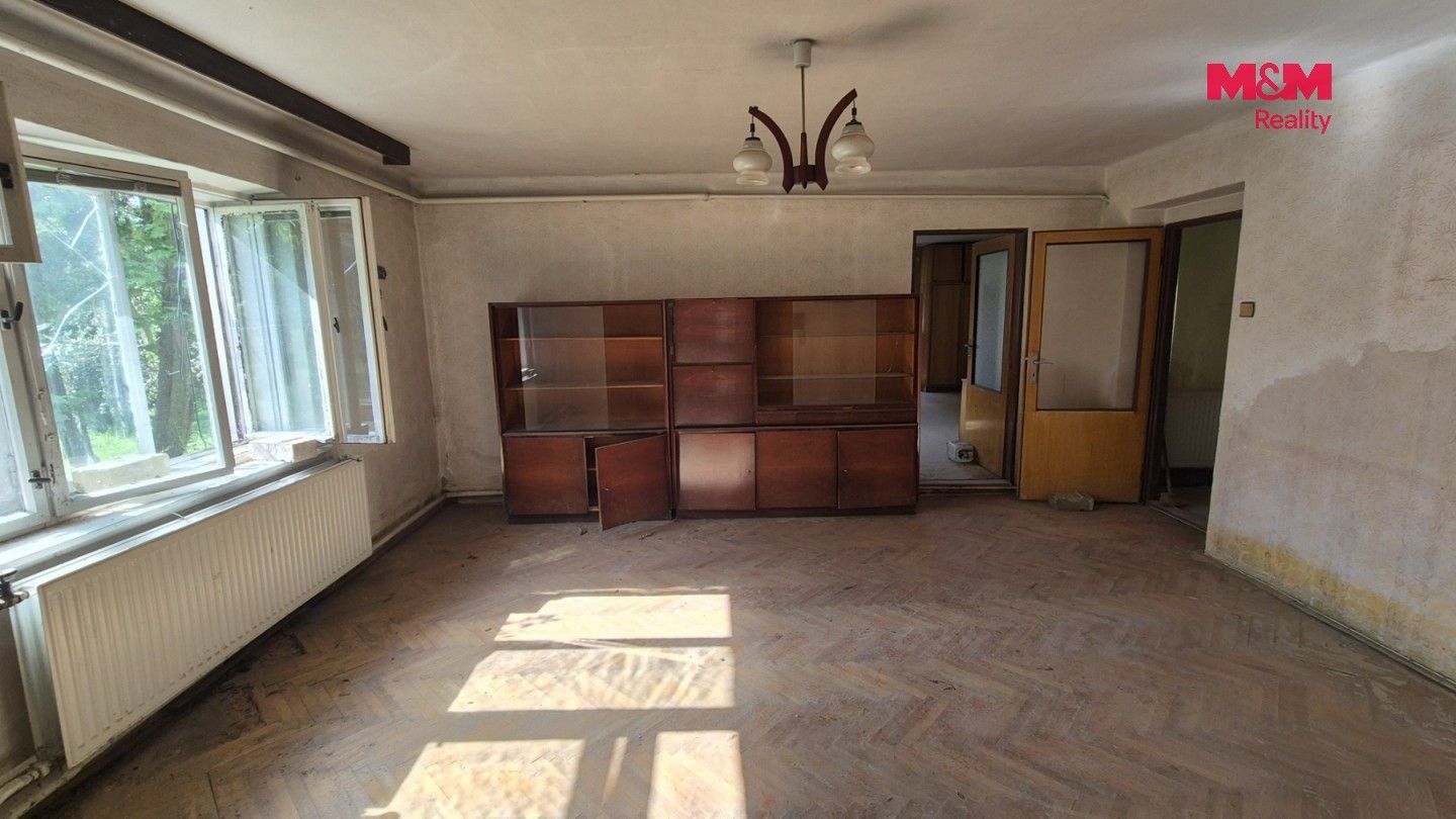 Prodej nemovitosti 450 m² - foto 8