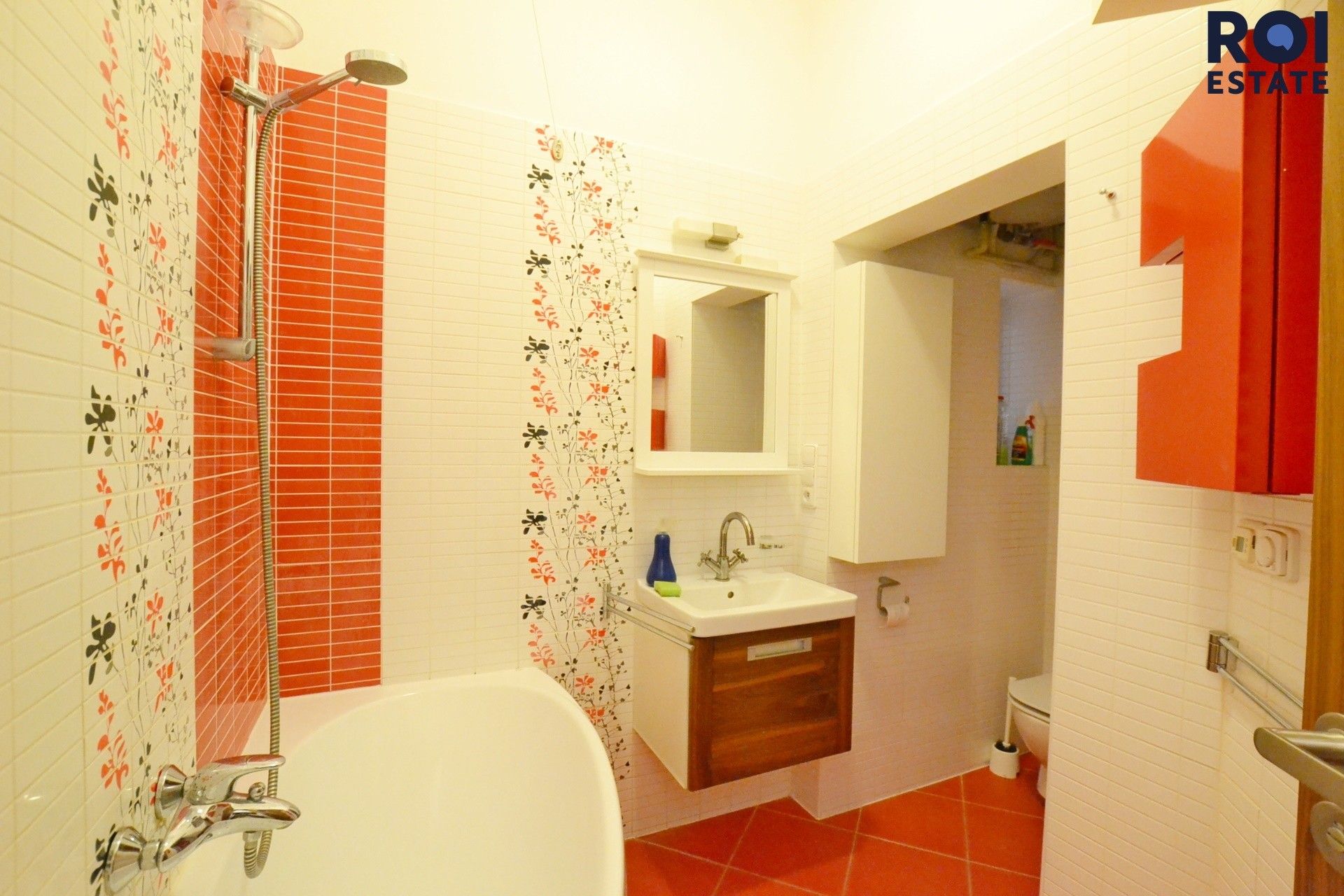Pronájem bytu 1+kk 34 m² - foto 2