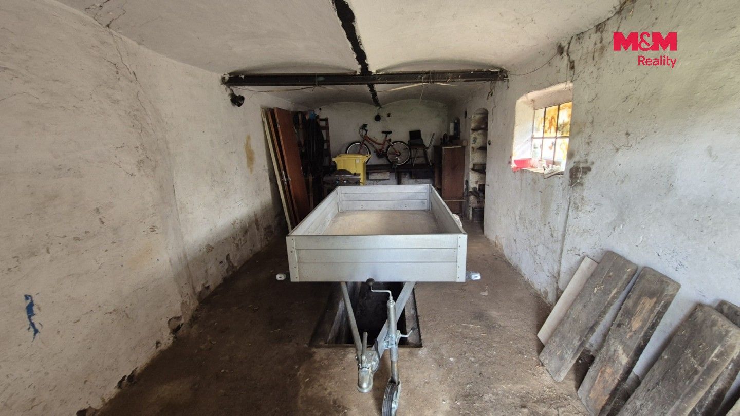 Prodej nemovitosti 450 m² - foto 10