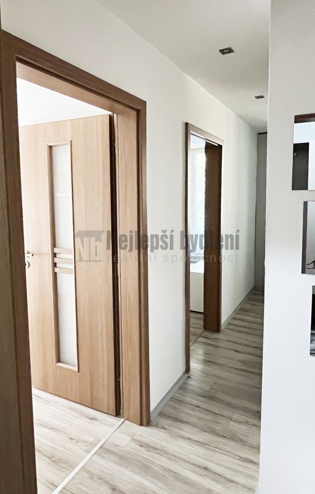 Pronájem bytu 2+1 59 m² - foto 8