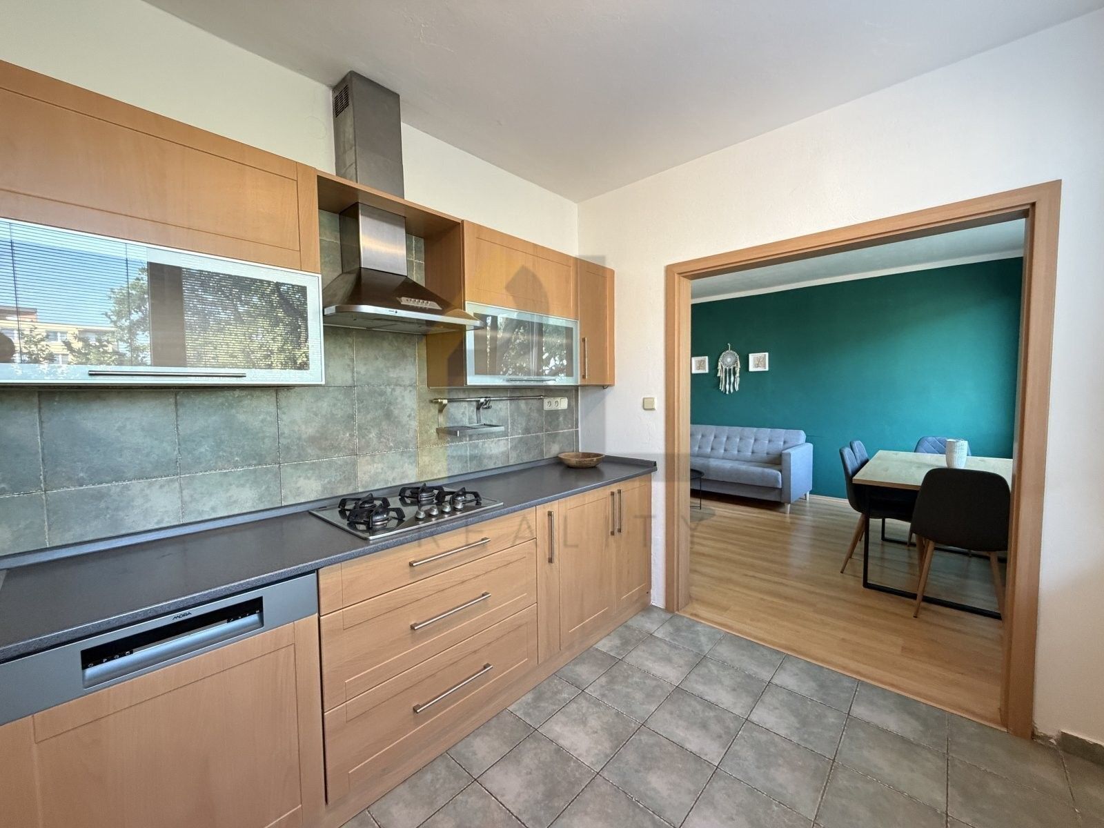 Pronájem bytu 3+1 73 m² - foto 2