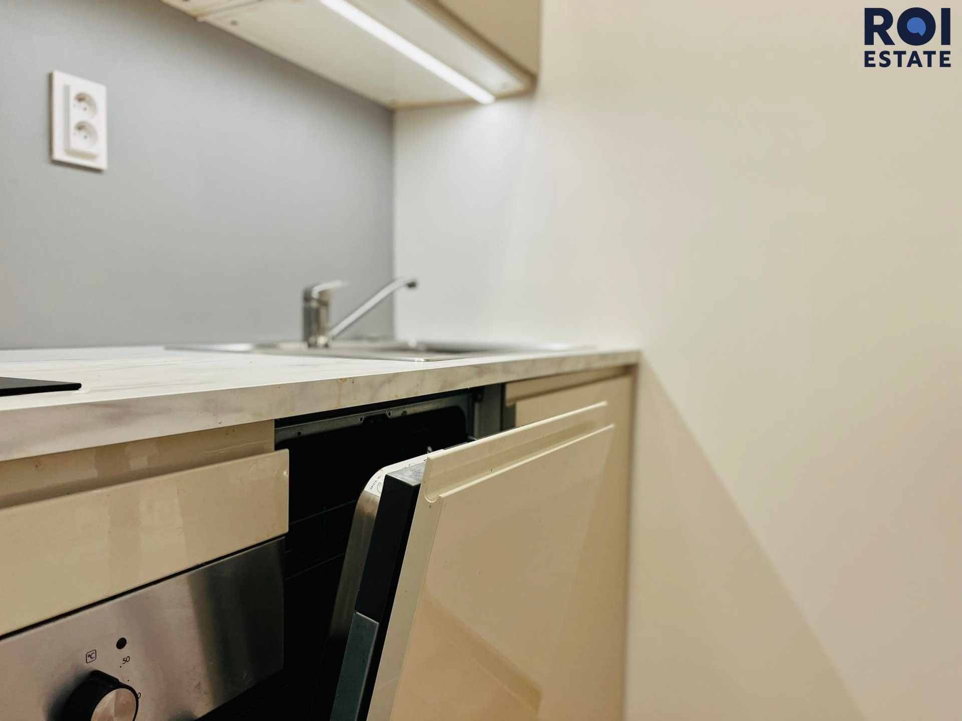 Pronájem bytu 1+kk 22 m² - foto 5