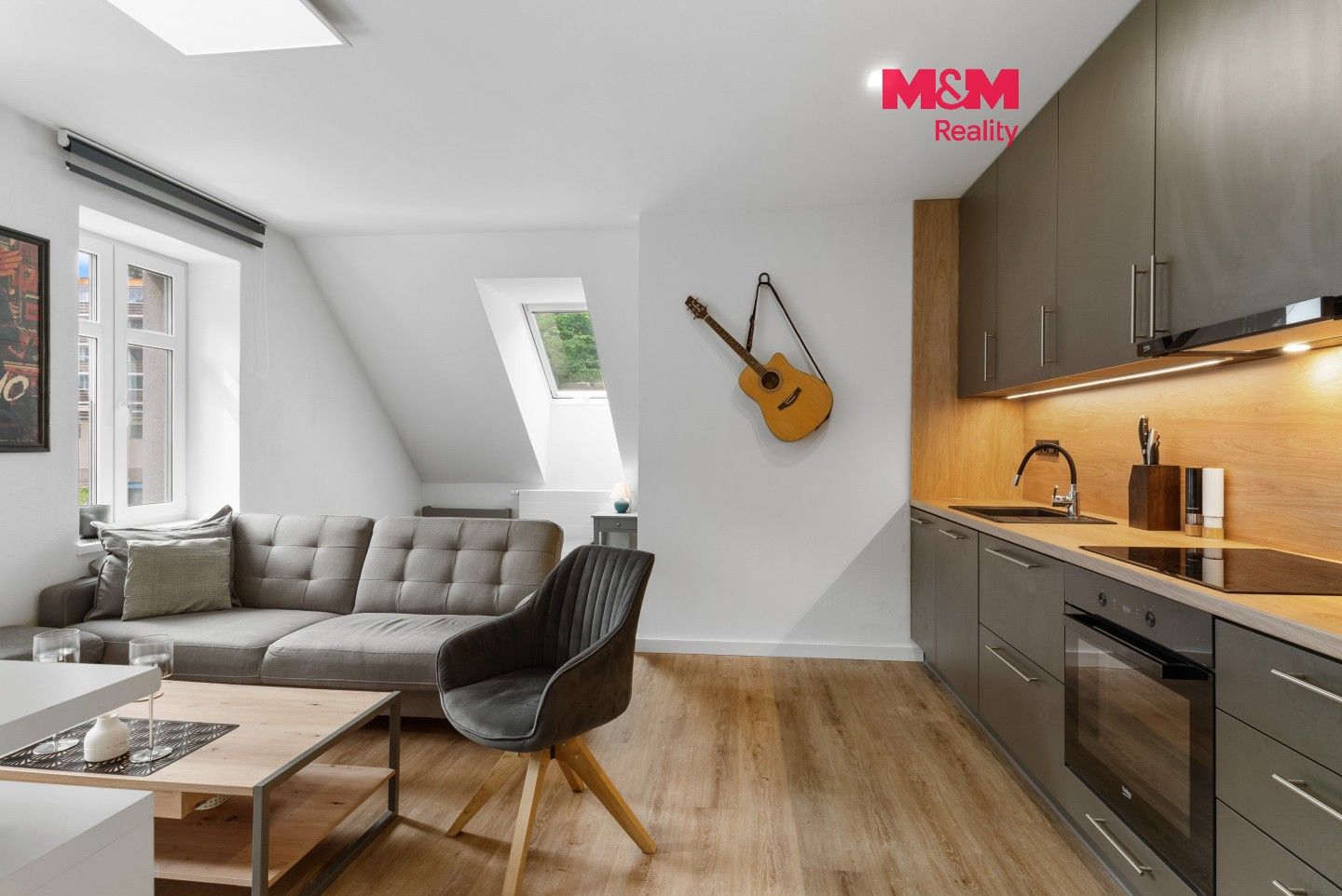 Pronájem bytu 1+kk 40 m² - foto 1