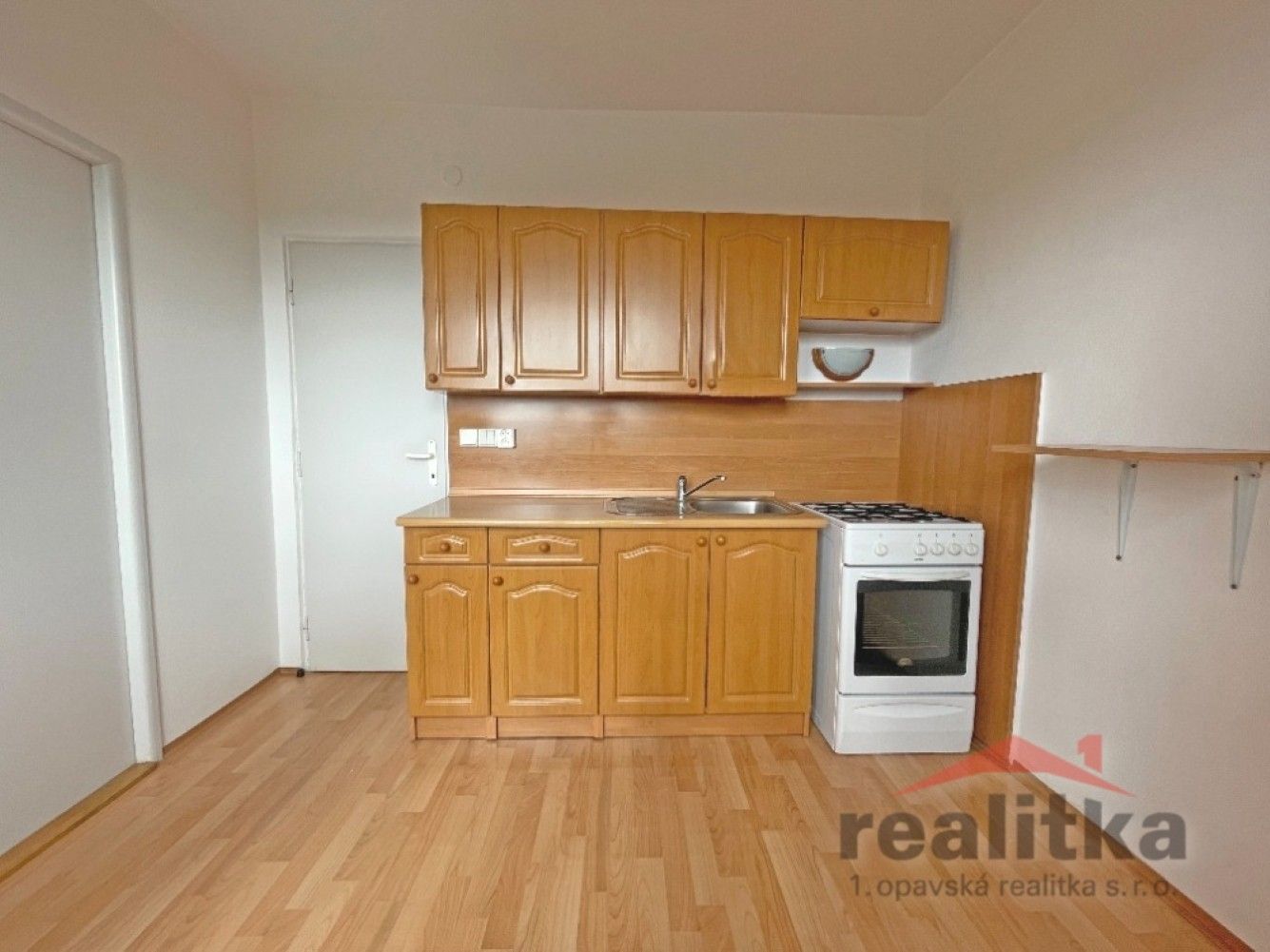Pronájem bytu 2+1 51 m² - foto 3