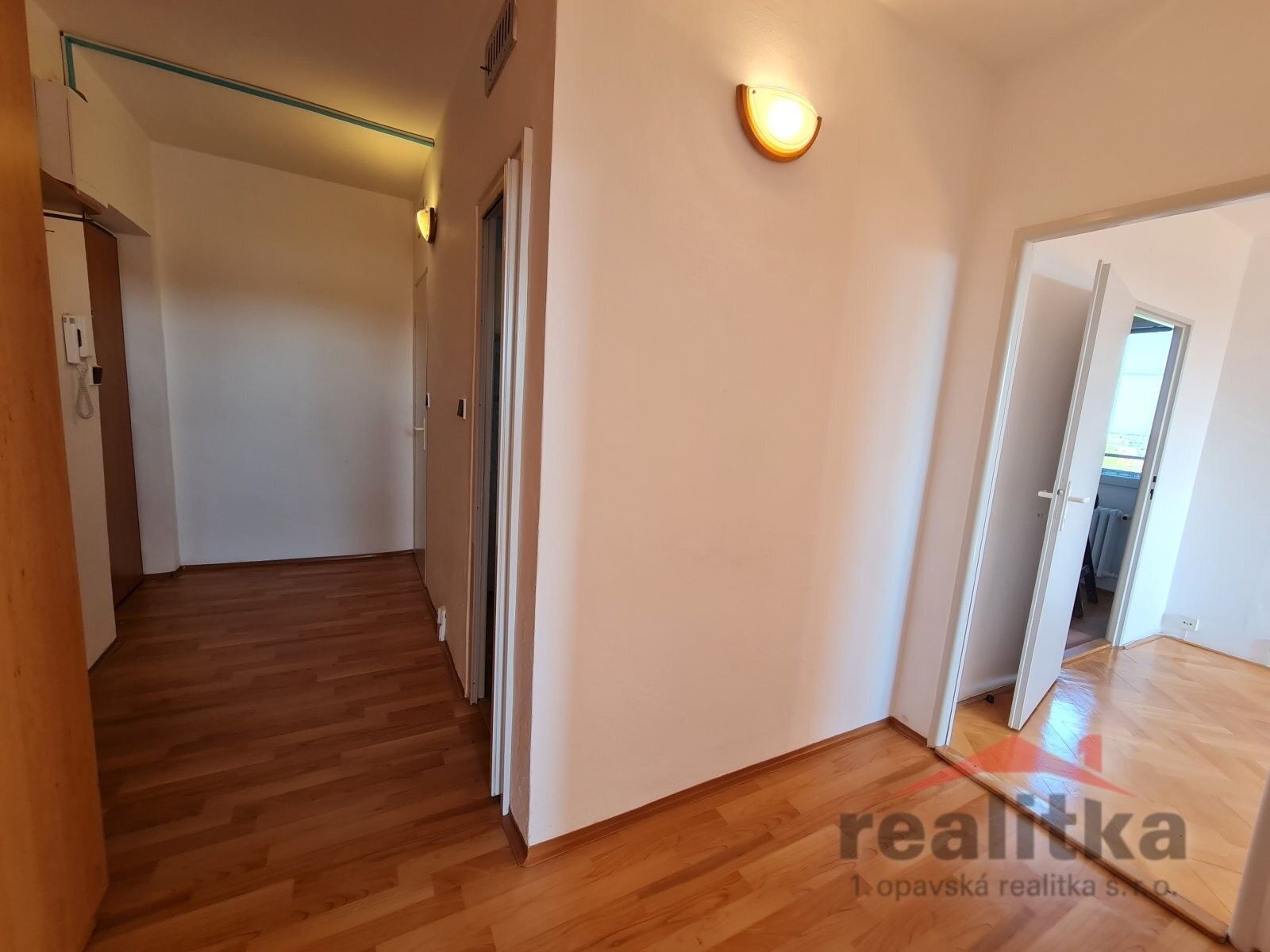 Pronájem bytu 2+1 51 m² - foto 8