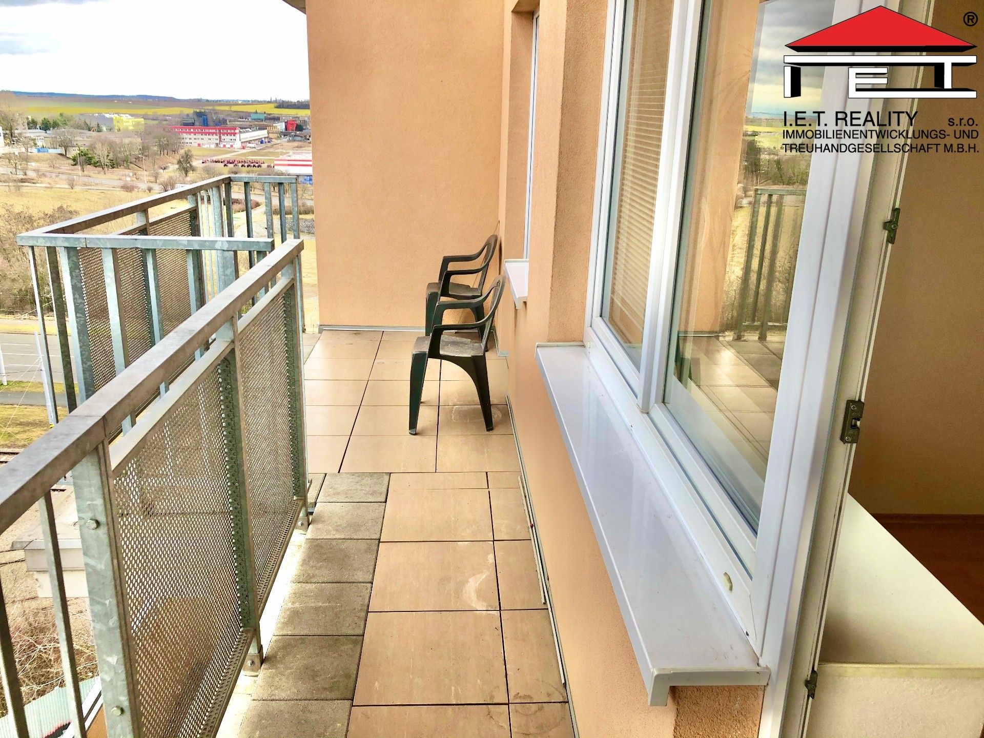 Pronájem bytu 3+kk 74 m² - foto 2