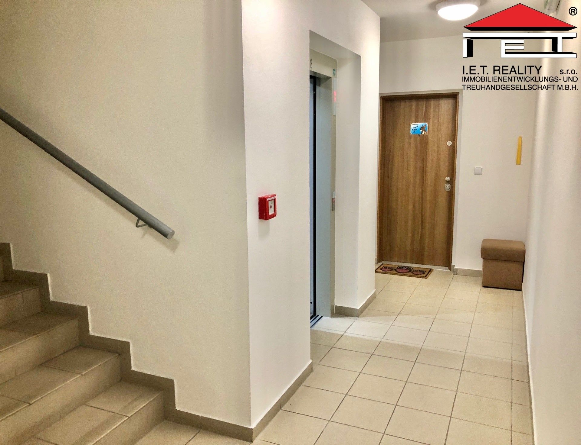 Pronájem bytu 3+kk 74 m² - foto 11