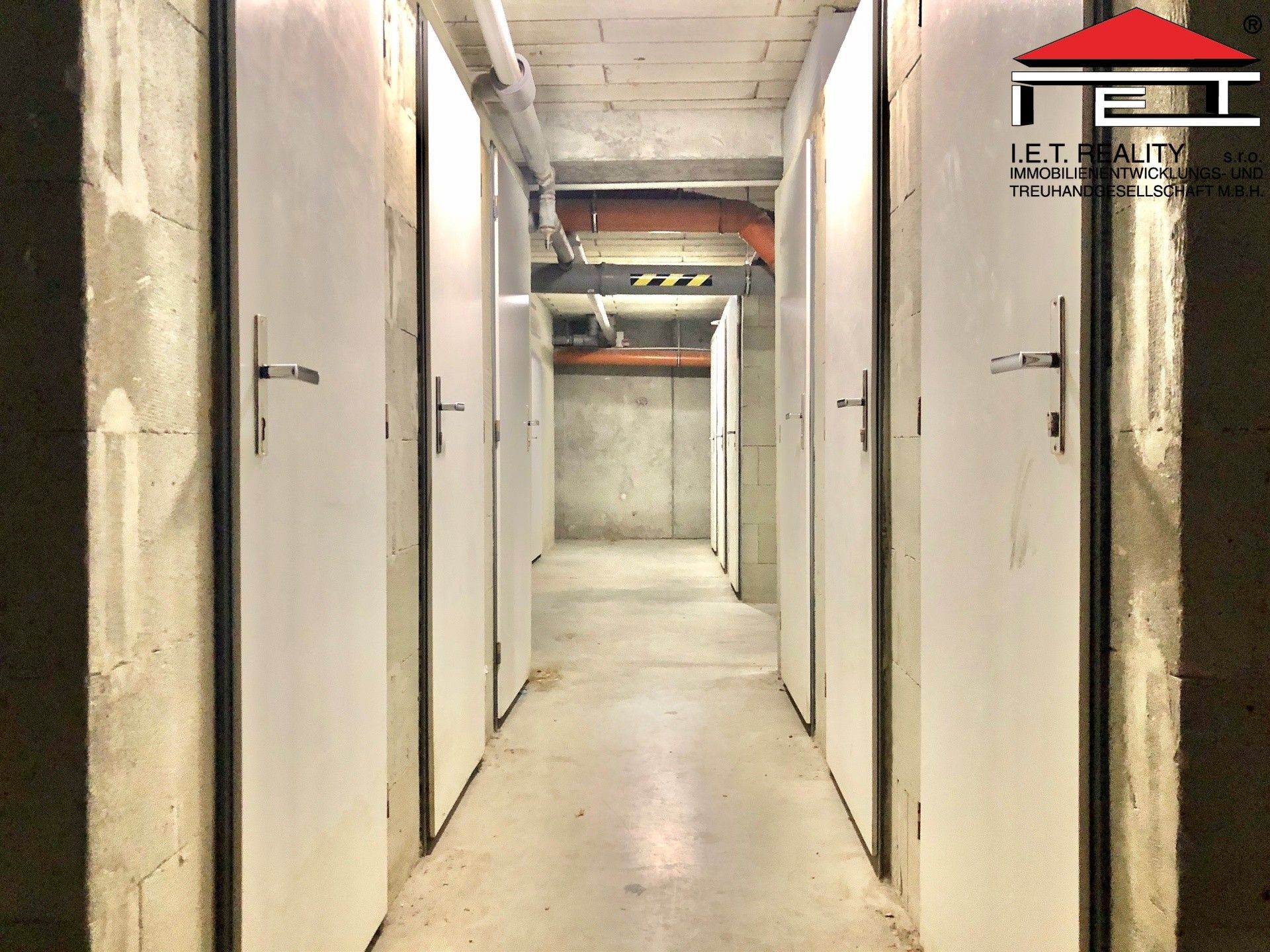 Pronájem bytu 3+kk 74 m² - foto 13