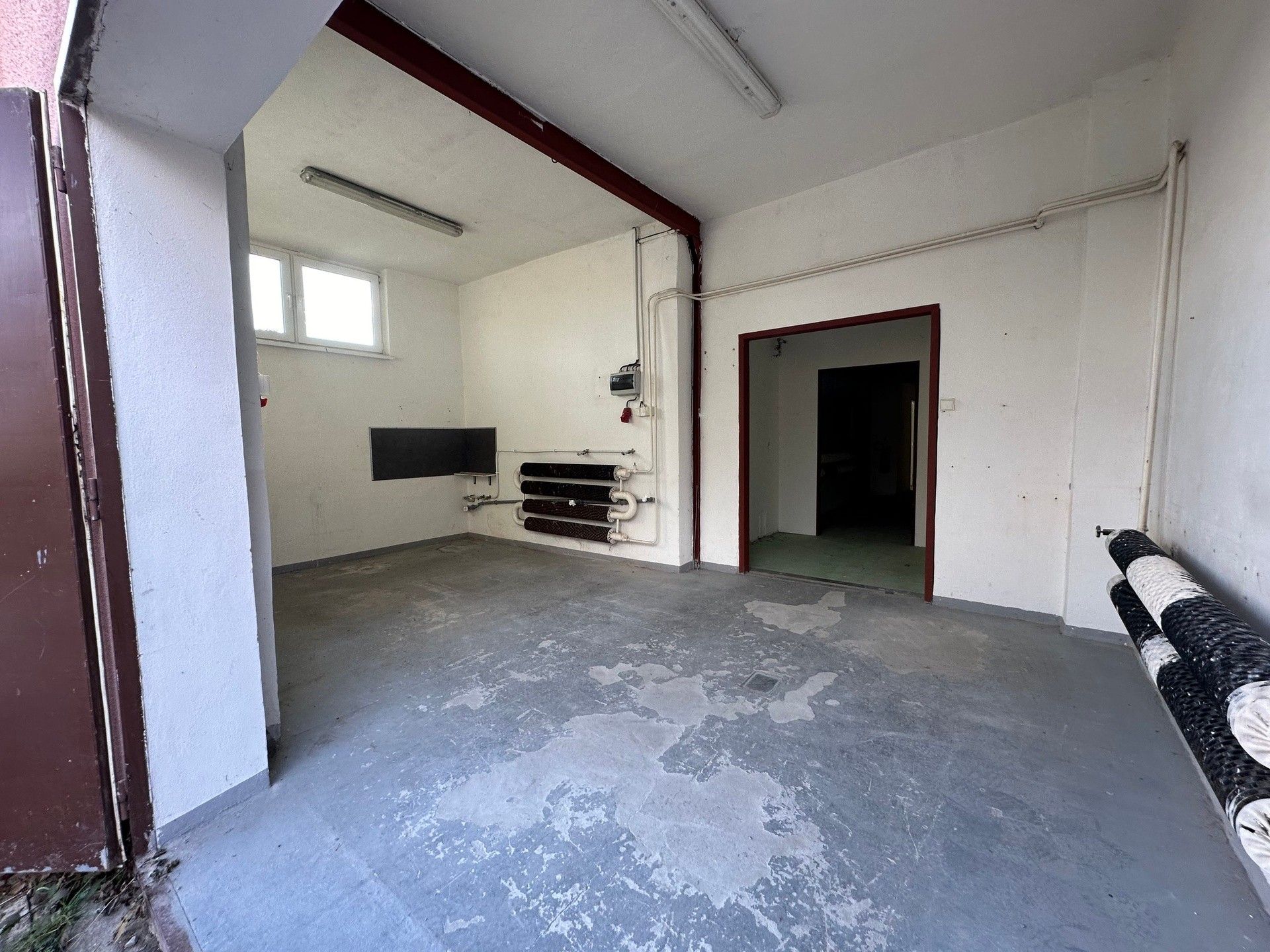 Pronájem komerčního prostoru 200 m² - foto 4