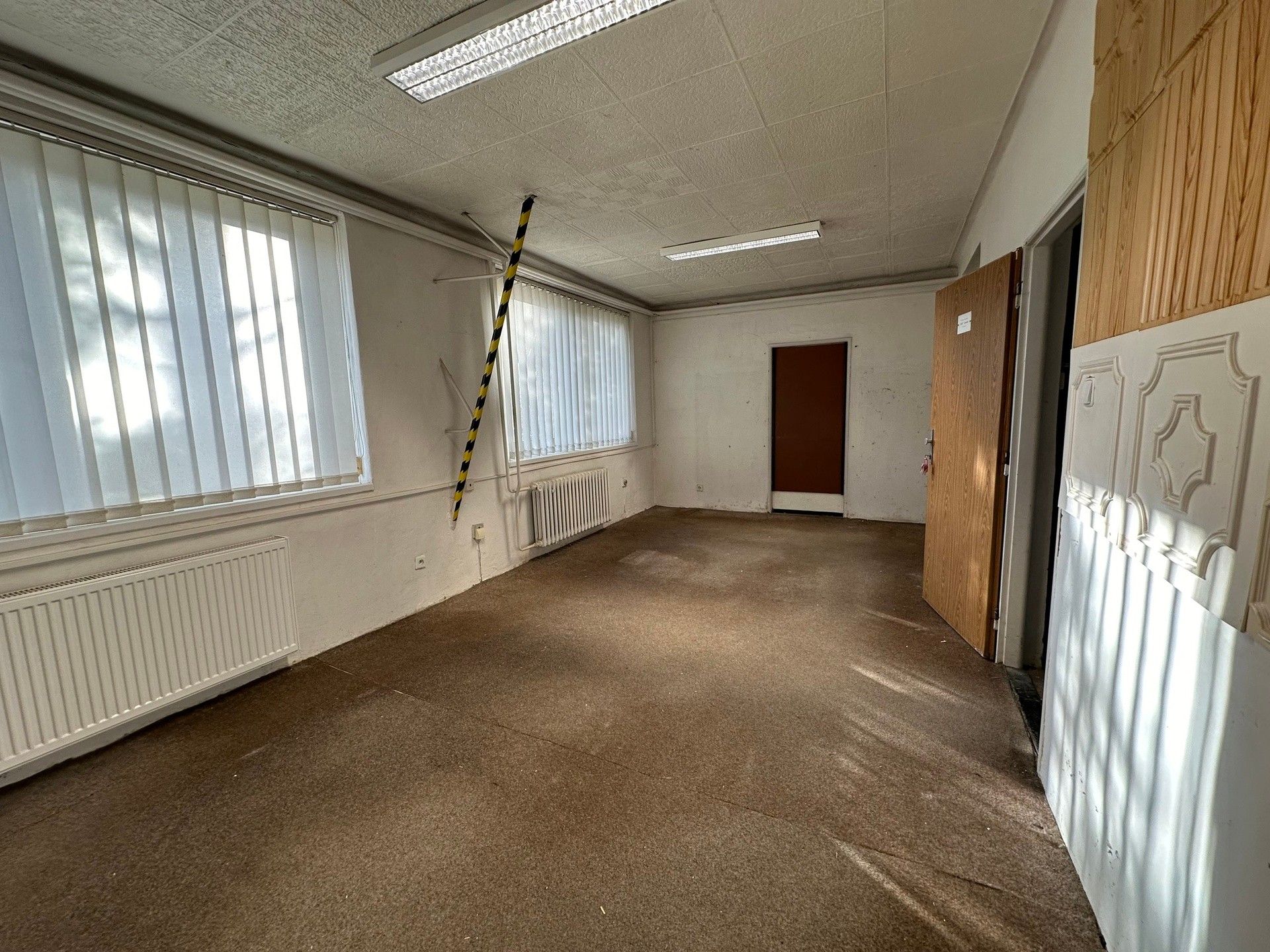 Pronájem komerčního prostoru 200 m² - foto 14