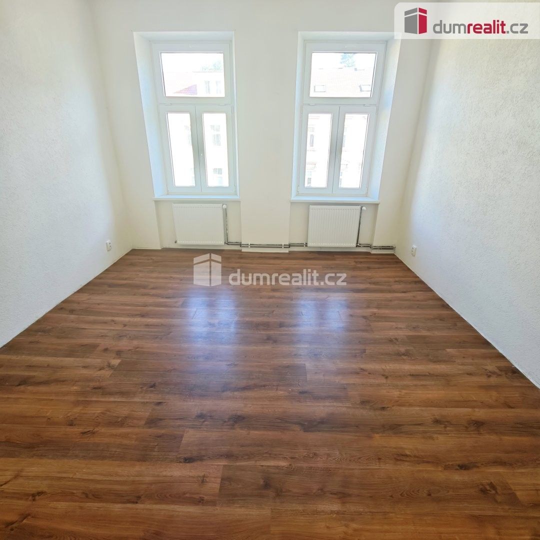Pronájem bytu 2+1 70 m² - foto 4