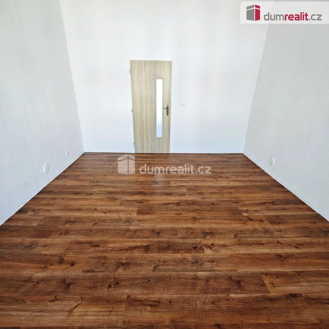 Pronájem bytu 2+1 70 m² - foto 5