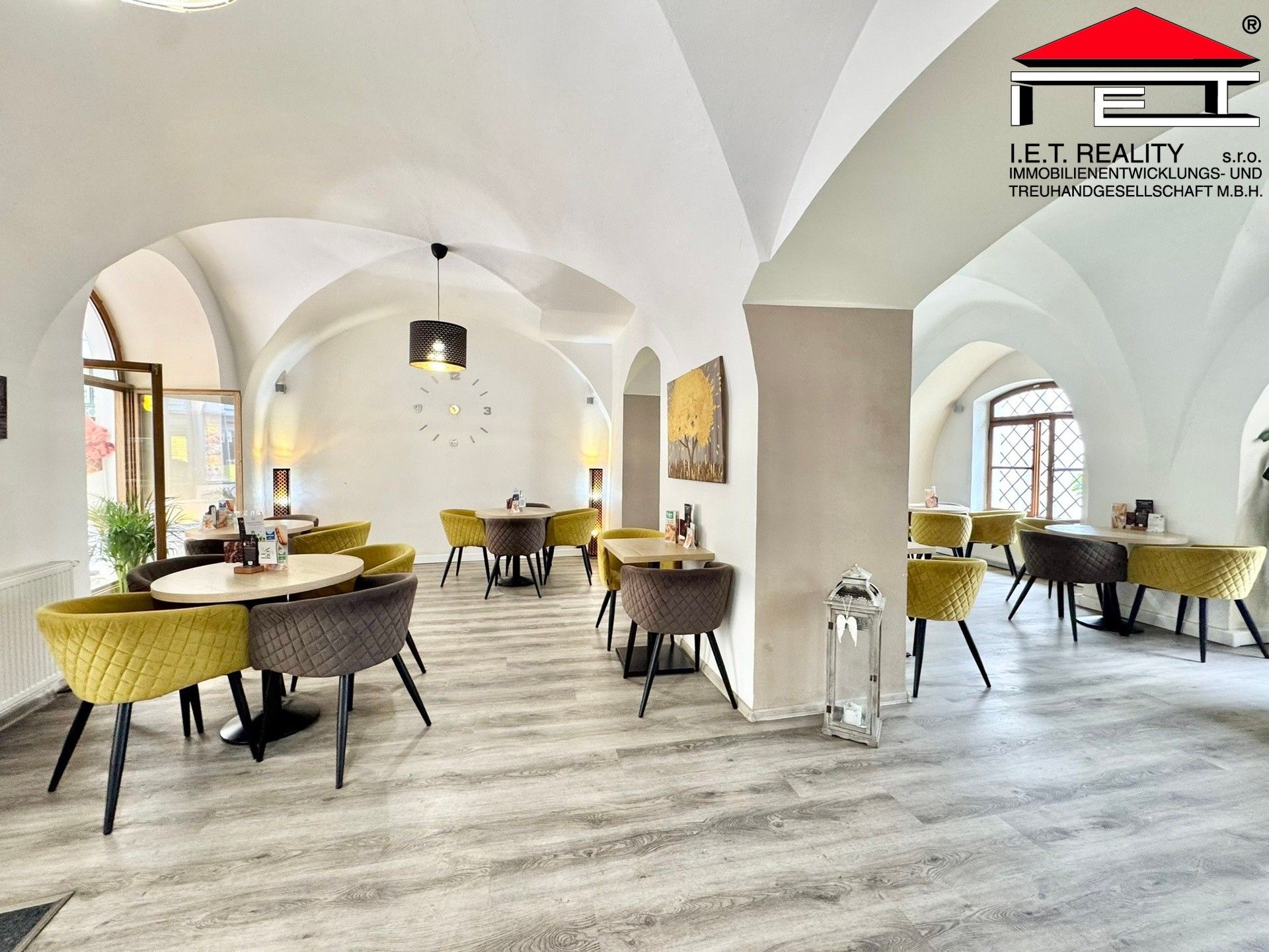Pronájem komerčního prostoru 142 m² - foto 3