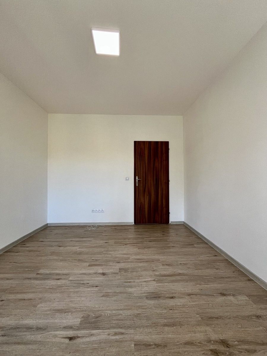 Pronájem bytu 3+kk 47 m² - foto 7