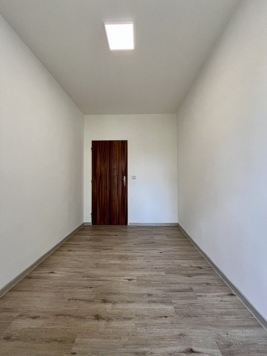 Pronájem bytu 3+kk 47 m² - foto 9