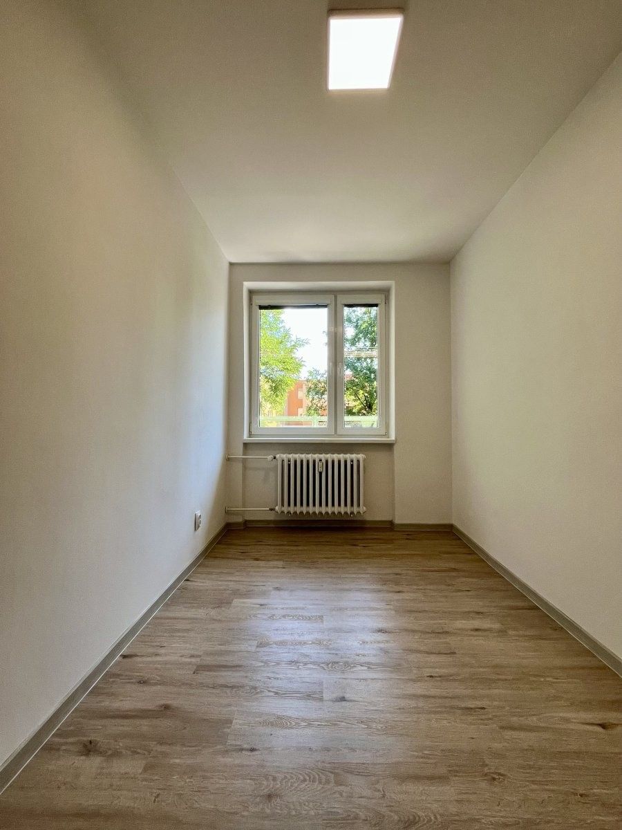 Pronájem bytu 3+kk 47 m² - foto 10