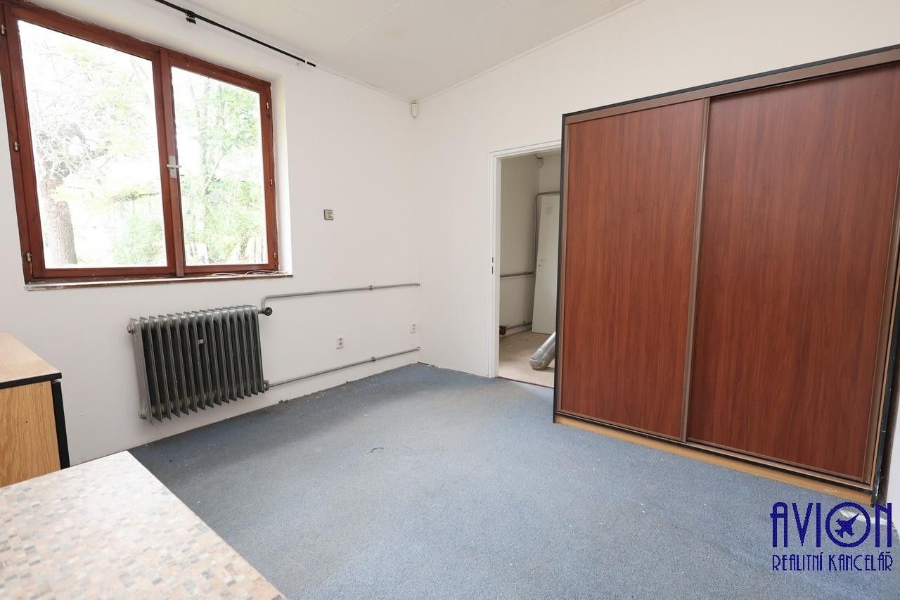 Pronájem komerčního prostoru 160 m² - foto 11